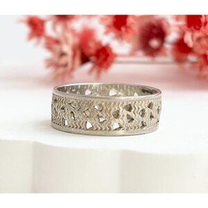 Cutout Accented Silver Toned Milgrain Designed Minimalist Cigar Band Ring - sz 6